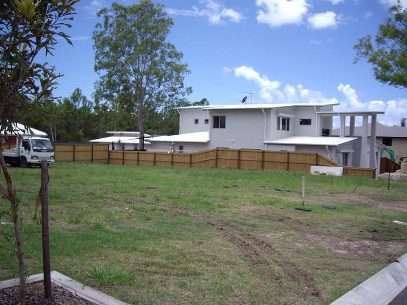 11 Peregian Close, MANLY WEST QLD 4179, Manly West - Image 1