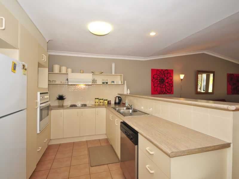 4 Carrisa Court, CURRUMBIN WATERS QLD 4223, Currumbin Waters - Thumbnail 6