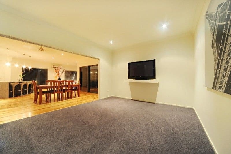 10 Johnquill Court, CANNONVALE QLD 4802, Cannonvale - Thumbnail 4