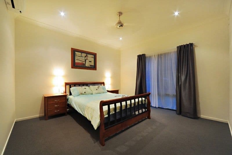 10 Johnquill Court, CANNONVALE QLD 4802, Cannonvale - Thumbnail 6