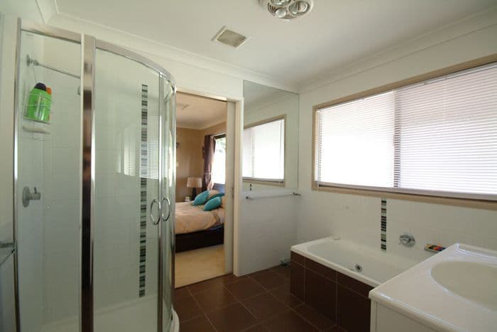 12 Stewart, WITHCOTT QLD 4352, Withcott - Thumbnail 6