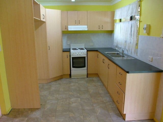 9 Jamberoo Street, SPRINGWOOD QLD 4127, Springwood - Image 1