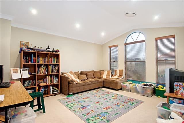 169 Brampton Drive, BEAUMONT HILLS NSW 2155, Beaumont Hills - Thumbnail 5