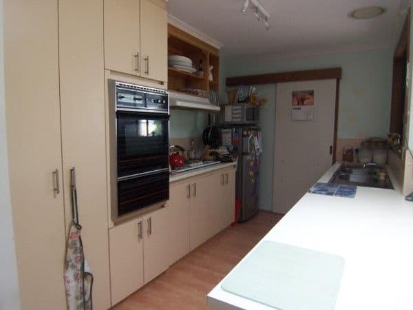 14 Honeyeater Place, CARRUM DOWNS VIC 3201, Carrum Downs - Thumbnail 2