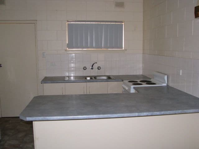 4/ 55  Tonkin Avenue, BARMERA SA 5345, Barmera - Thumbnail 2