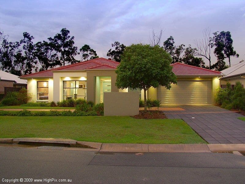 15 Rutherglen Crescent, CALAMVALE QLD 4116, Calamvale - Image 1