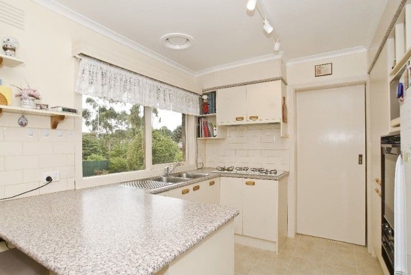 17 Treetop Drive, KILSYTH VIC 3137, Kilsyth - Thumbnail 3