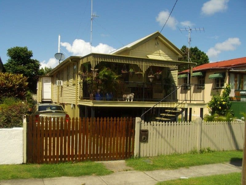 24 Central Street, LABRADOR QLD 4215, Labrador - Thumbnail 2