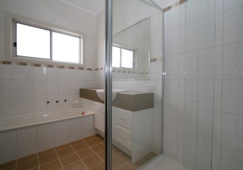 16 Morwell Avenue, WATSONIA VIC 3087, Watsonia - Thumbnail 4