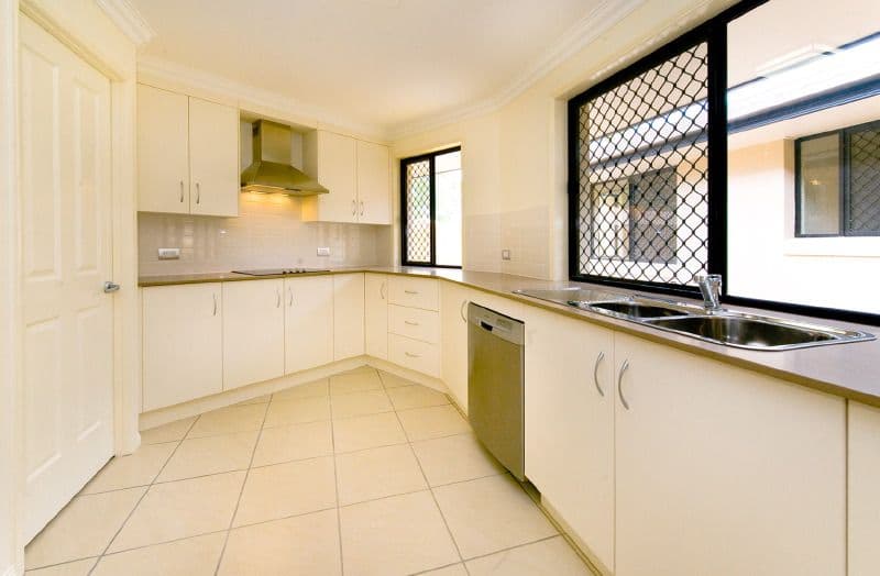 21 Constantia Crescent, FRENCHVILLE QLD 4701, Frenchville - Thumbnail 2