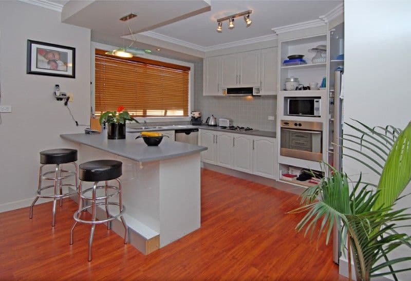 8 Buckingham Street, SYDENHAM VIC 3037, Sydenham - Thumbnail 2