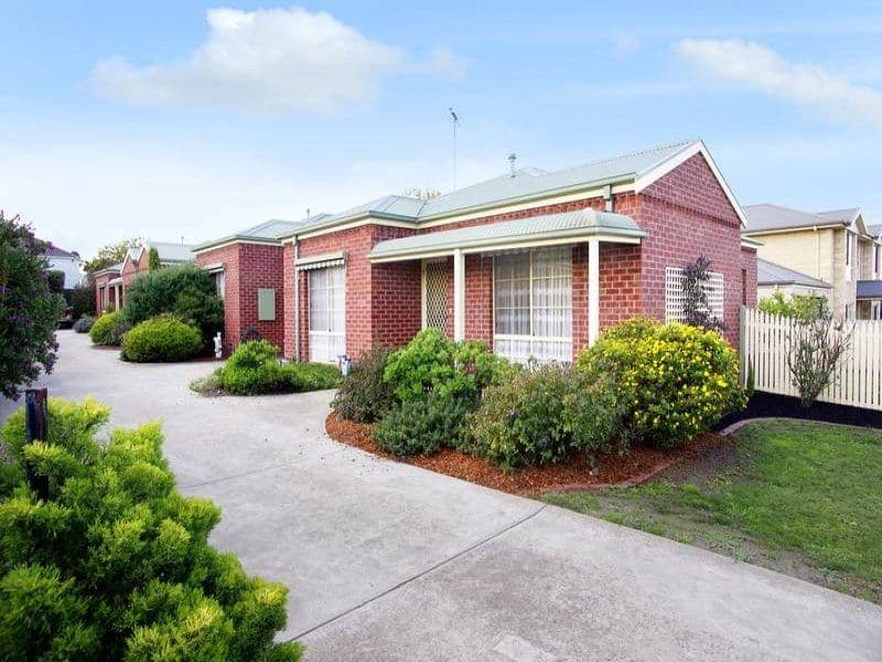 13 Hemswell Court, HIGHTON VIC 3216, Highton - Thumbnail 2