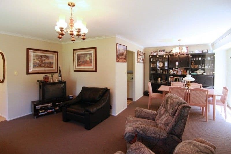 4 Karyn Street, CENTENARY HEIGHTS QLD 4350, Centenary Heights - Thumbnail 3