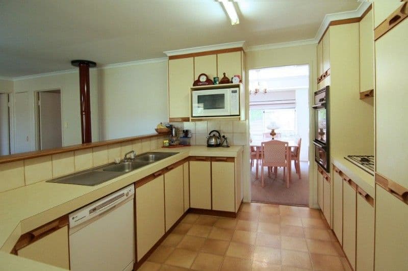 4 Karyn Street, CENTENARY HEIGHTS QLD 4350, Centenary Heights - Thumbnail 4