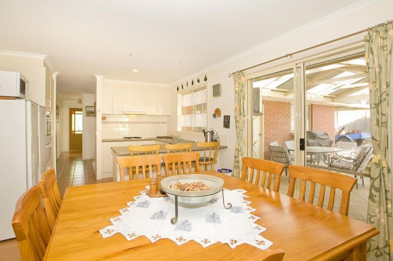8 Reliance Avenue, LARA VIC 3212, Lara - Thumbnail 2