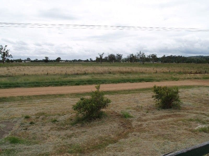30 Napier Street, LAIDLEY QLD 4341, Laidley - Thumbnail 4