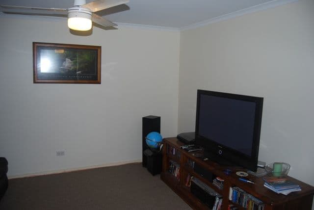 10 Nebo Close, FOREST LAKE QLD 4078, Forest Lake - Thumbnail 2