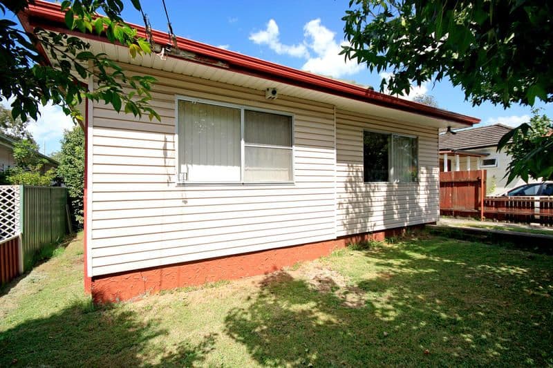 14 Tea Gardens Avenue, KIRRAWEE NSW 2232, Kirrawee - Thumbnail 2