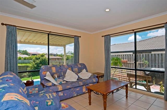 13 Catchlove Street, MAUDSLAND QLD 4210, Maudsland - Thumbnail 8