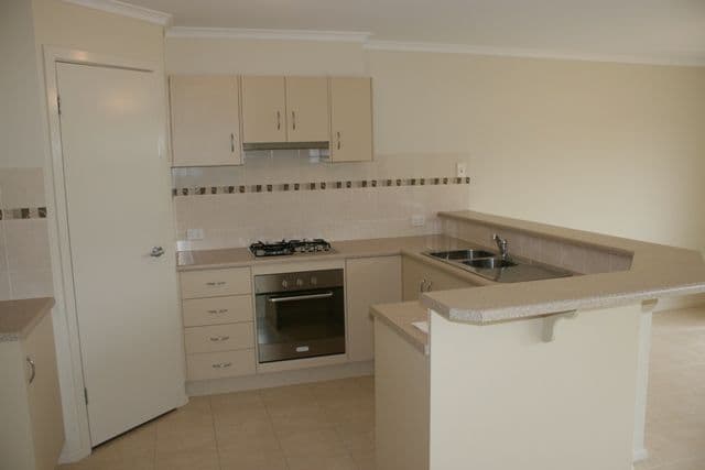 Unit 2 Barnard Mews, CLARE SA 5453, Clare - Thumbnail 3