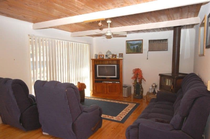 32 Glenwright Avenue, WOORI YALLOCK VIC 3139, Woori Yallock - Thumbnail 4
