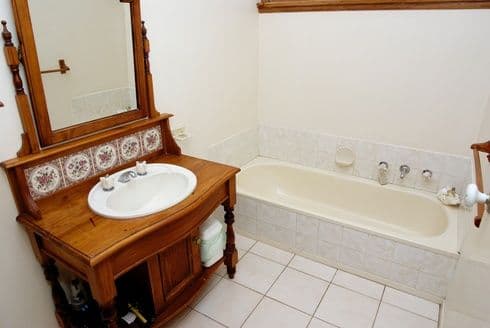 29 Thompson Street, WHITTINGTON VIC 3219, Whittington - Thumbnail 6