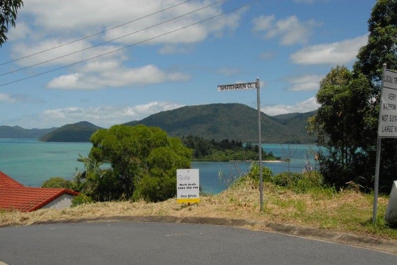 56 Harbour Avenue, SHUTE HARBOUR QLD 4802, Shute Harbour - Thumbnail 2