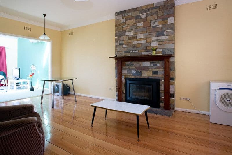 8 Hillcrest Avenue, CHADSTONE VIC 3148, Chadstone - Thumbnail 5
