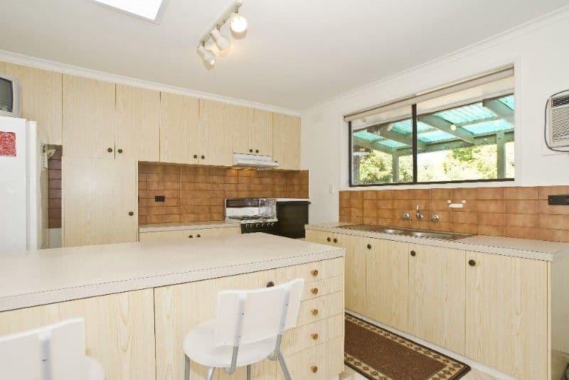 36 Cherylnne Crescent, KILSYTH VIC 3137, Kilsyth - Thumbnail 2