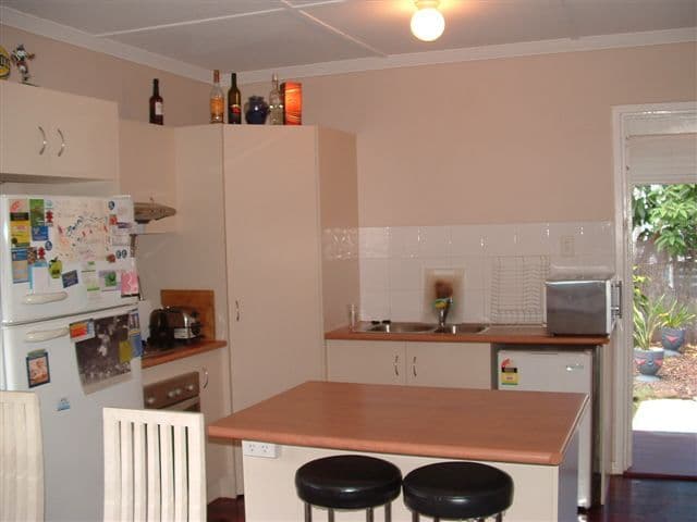 15 Swayne Street, CARINA HEIGHTS QLD 4152, Carina Heights - Thumbnail 2