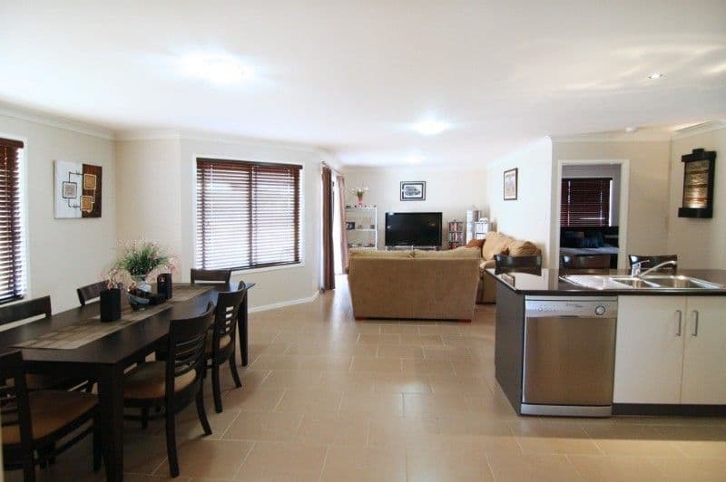 28 Sunset Drive, GLENVALE QLD 4350, Glenvale - Thumbnail 3