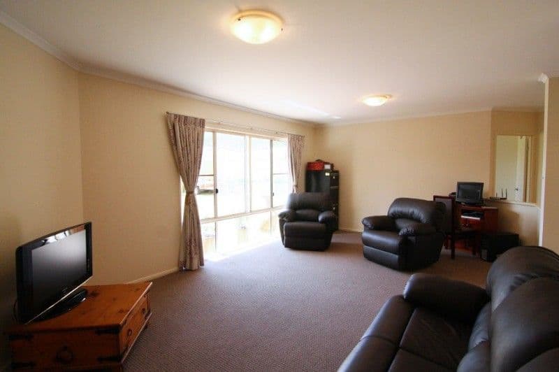 2 Schaefer Court, WESTBROOK QLD 4350, Westbrook - Thumbnail 4