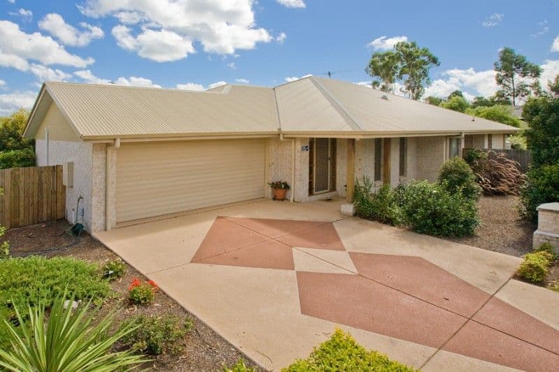 11 Ashfield Court, St Leonards, St Leonards - Image 1