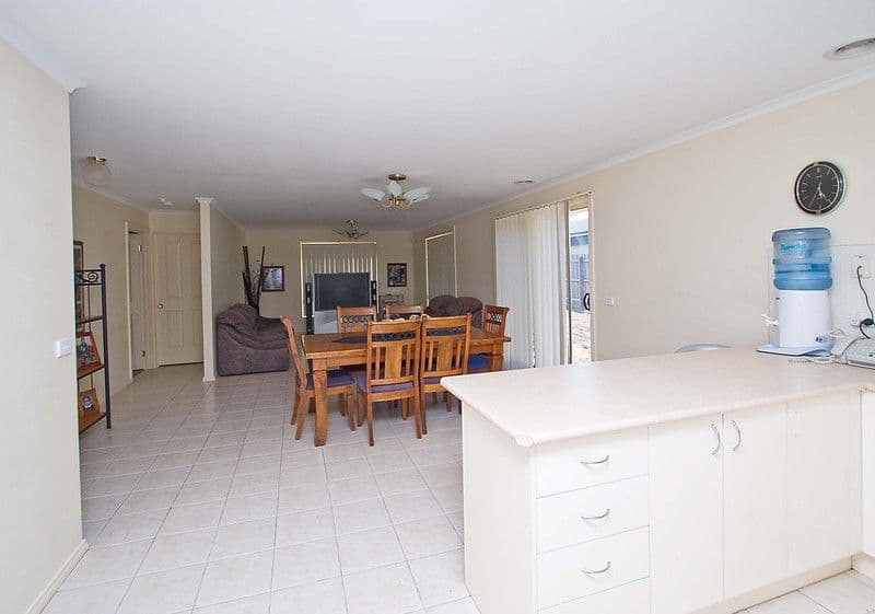 45 Exmouth Road, CRAIGIEBURN VIC 3064, Craigieburn - Thumbnail 6