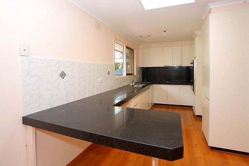 73 Mowbray Drive, WANTIRNA SOUTH VIC 3152, Wantirna South - Thumbnail 4