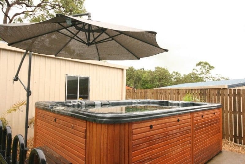 28 Jackson Street, SARINA QLD 4737, Sarina - Thumbnail 2