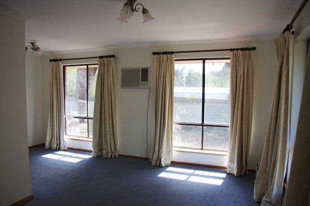 25 Gladstone Street, NAIRNE SA 5252, Nairne - Thumbnail 4