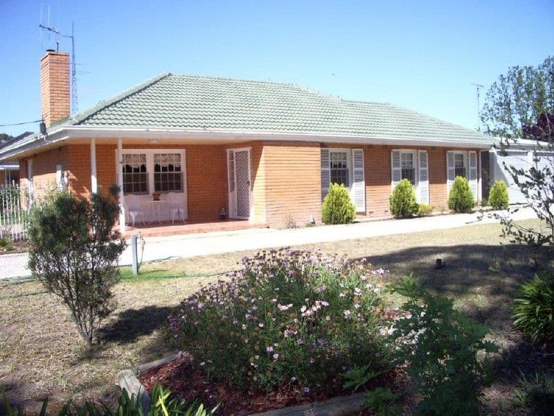 18 Cannawigara Road, BORDERTOWN SA 5268, Bordertown - Image 1
