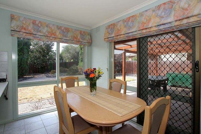 16 Tintern Crescent, WANTIRNA SOUTH VIC 3152, Wantirna South - Thumbnail 5