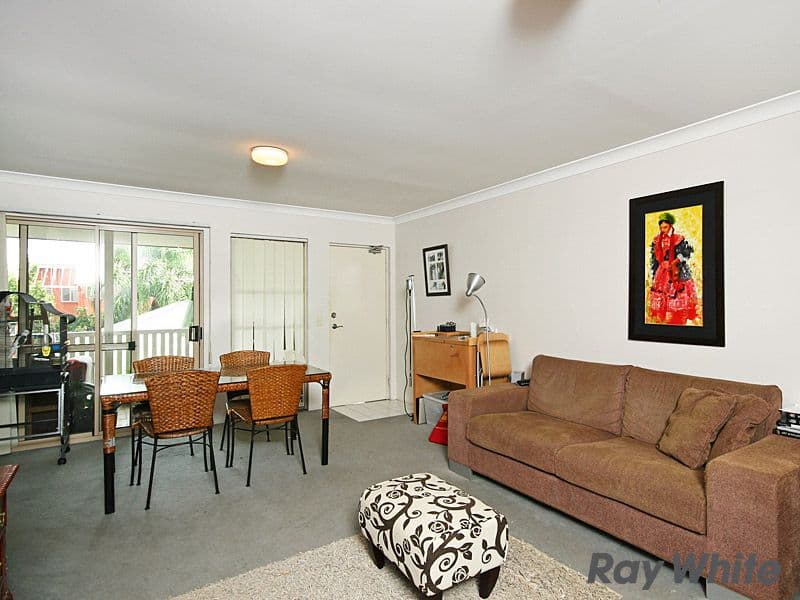 19 Heather Street, WILSTON QLD 4051, Wilston - Thumbnail 2