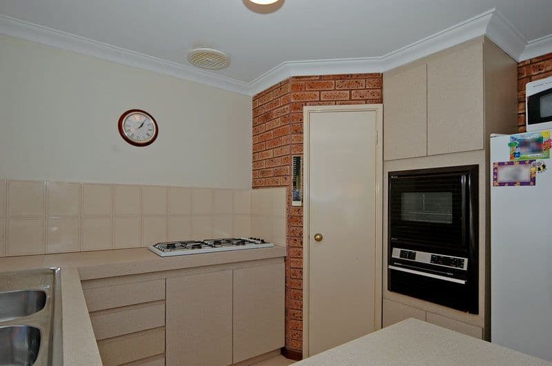 64 Ivanhoe Street, BASSENDEAN WA 6054, Bassendean - Thumbnail 7