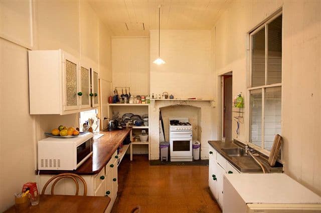 8 Barnsley Street, WEST END QLD 4101, West End - Thumbnail 8