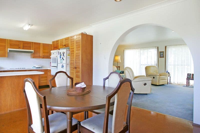 16 Waratah Street, BATEAU BAY NSW 2261, Bateau Bay - Thumbnail 3