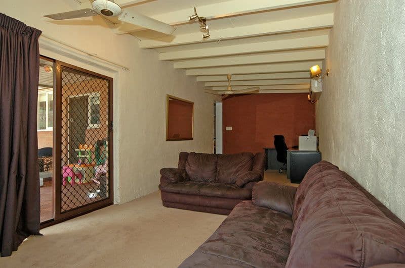 58 Bendix Way, GIRRAWHEEN WA 6064, Girrawheen - Thumbnail 5