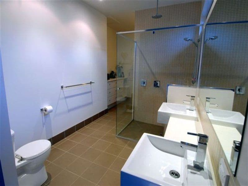 4 Plimsol Court, WURTULLA QLD 4575, Wurtulla - Thumbnail 4