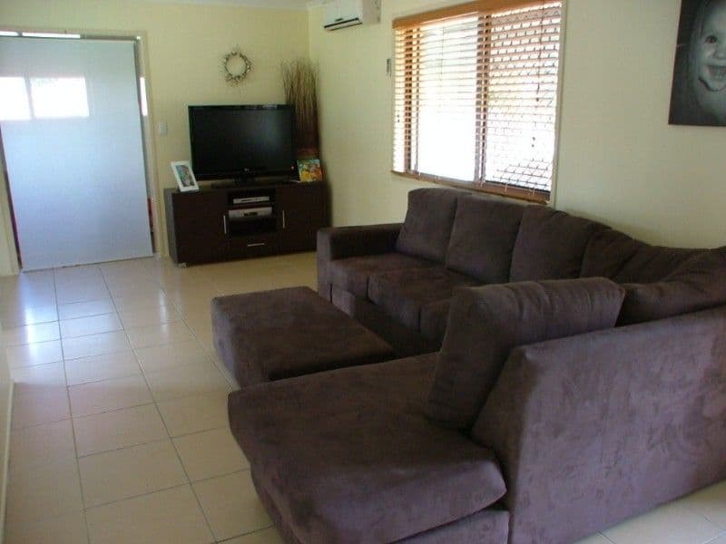 15 Jamberoo Street, SPRINGWOOD QLD 4127, Springwood - Thumbnail 6