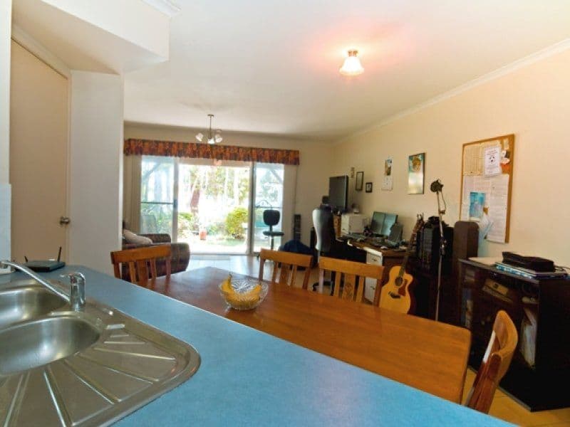 1 Moomba Street, PACIFIC PARADISE QLD 4564, Pacific Paradise - Thumbnail 8