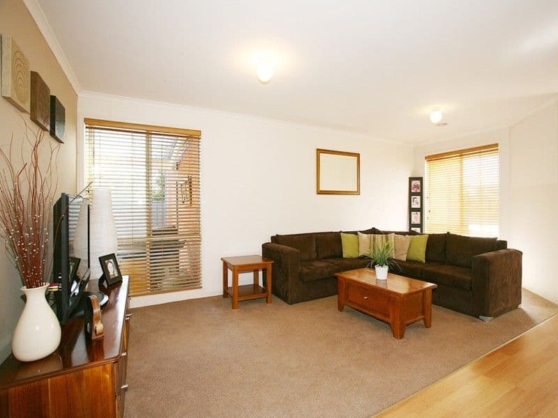 44 Kingston Avenue, NARRE WARREN SOUTH VIC 3805, Narre Warren South - Thumbnail 2