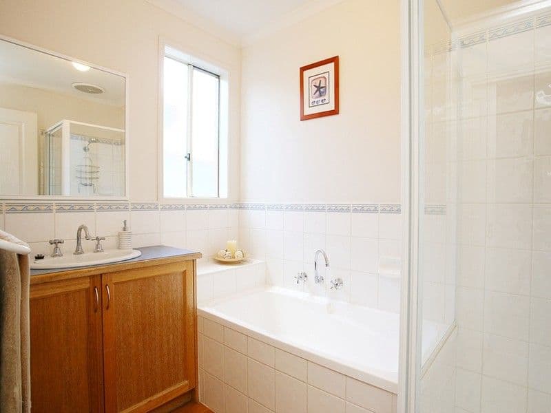 44 Kingston Avenue, NARRE WARREN SOUTH VIC 3805, Narre Warren South - Thumbnail 8