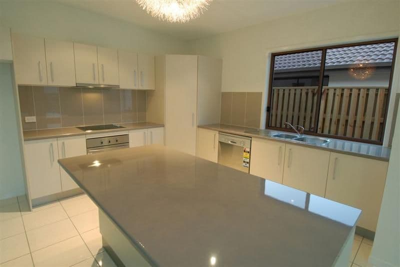 12 Andrew Avenue, LITTLE MOUNTAIN QLD 4551, Little Mountain - Thumbnail 4